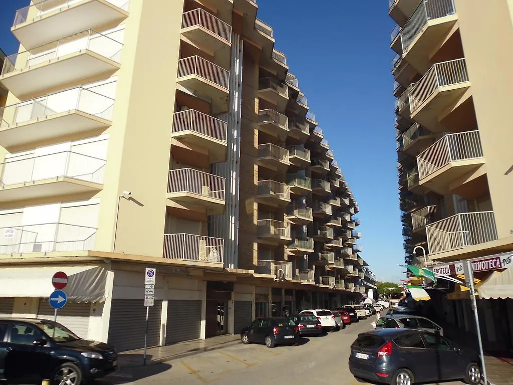 Residence Centro Commerciale Lido di Jesolo 0*,  Italy
